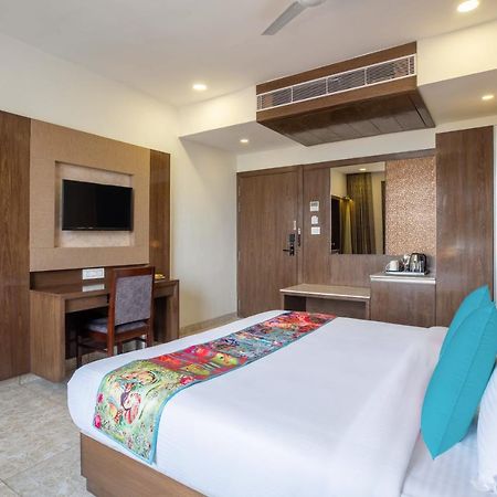 Pandora Grand Udaipur Hotel Bagian luar foto