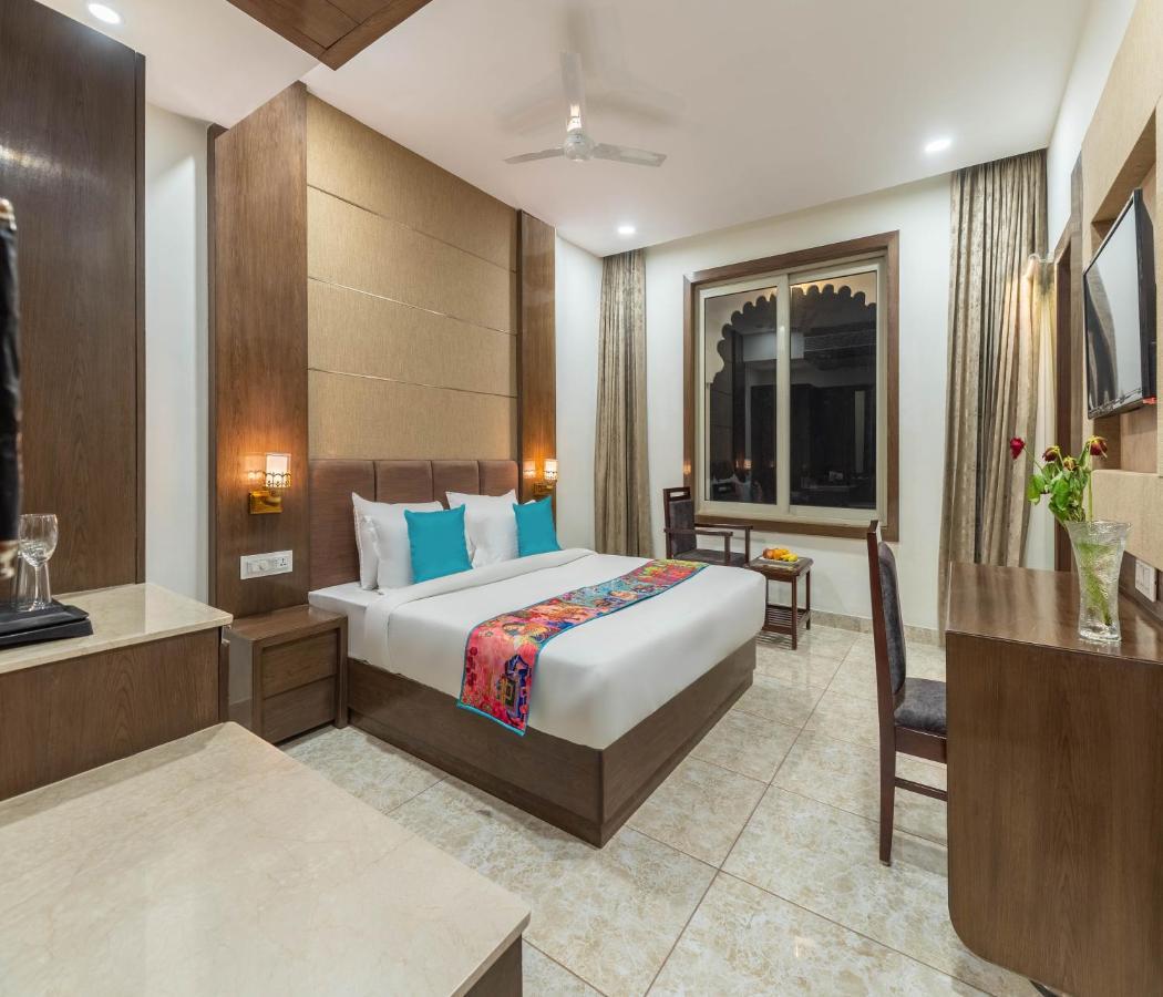 Pandora Grand Udaipur Hotel Bagian luar foto