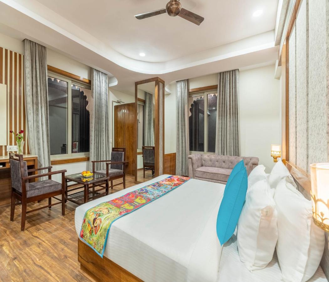 Pandora Grand Udaipur Hotel Bagian luar foto