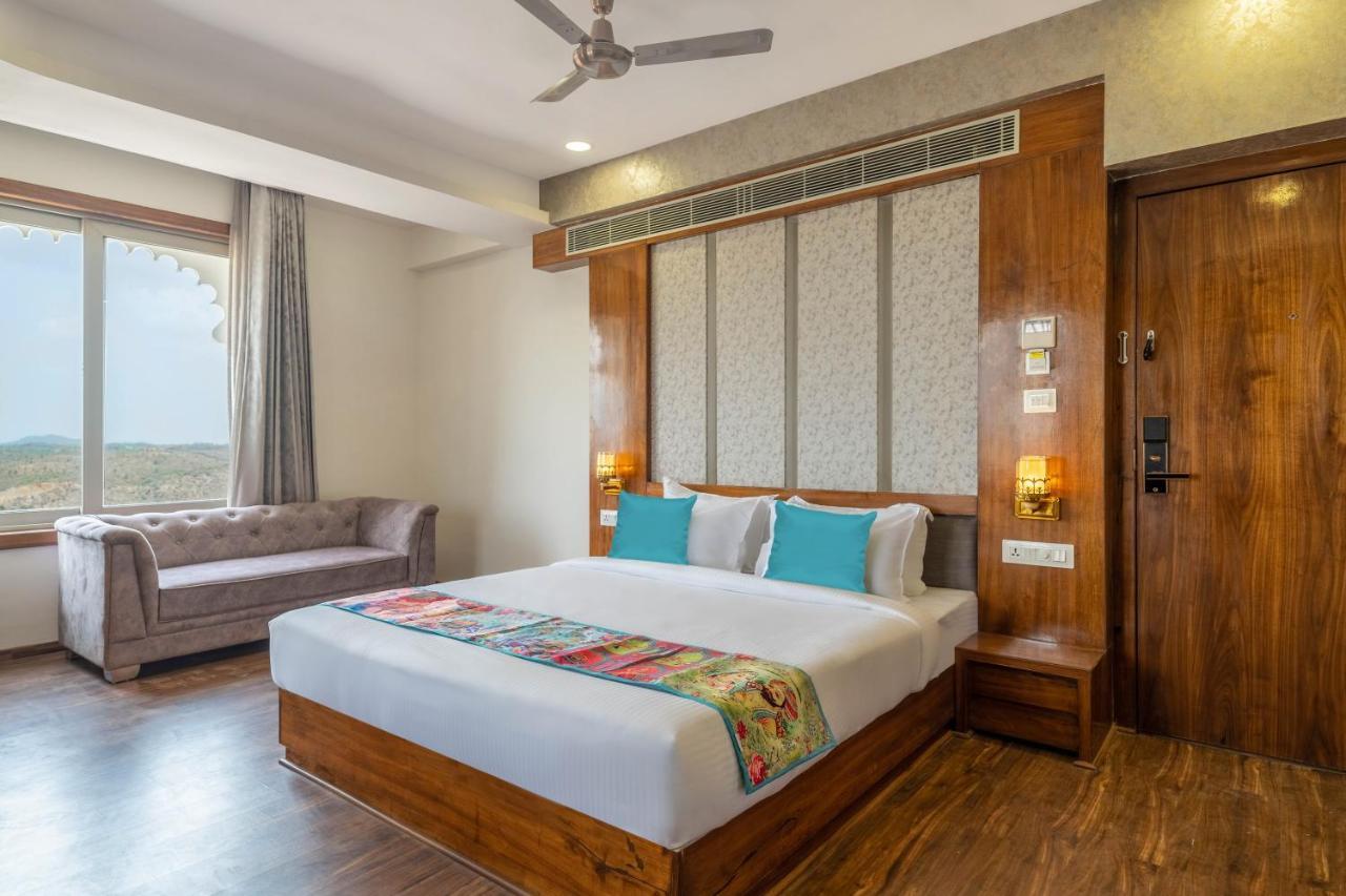 Pandora Grand Udaipur Hotel Bagian luar foto